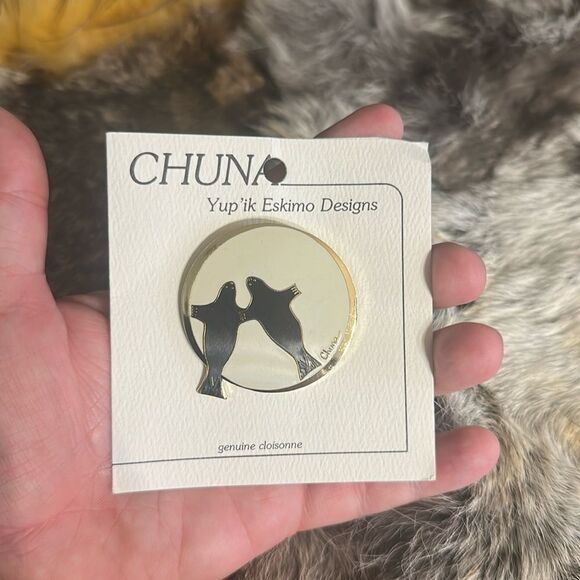 chuna Jewelry - Chuna yupik Eskimo designs brooch NEW (UBUP1) vintage